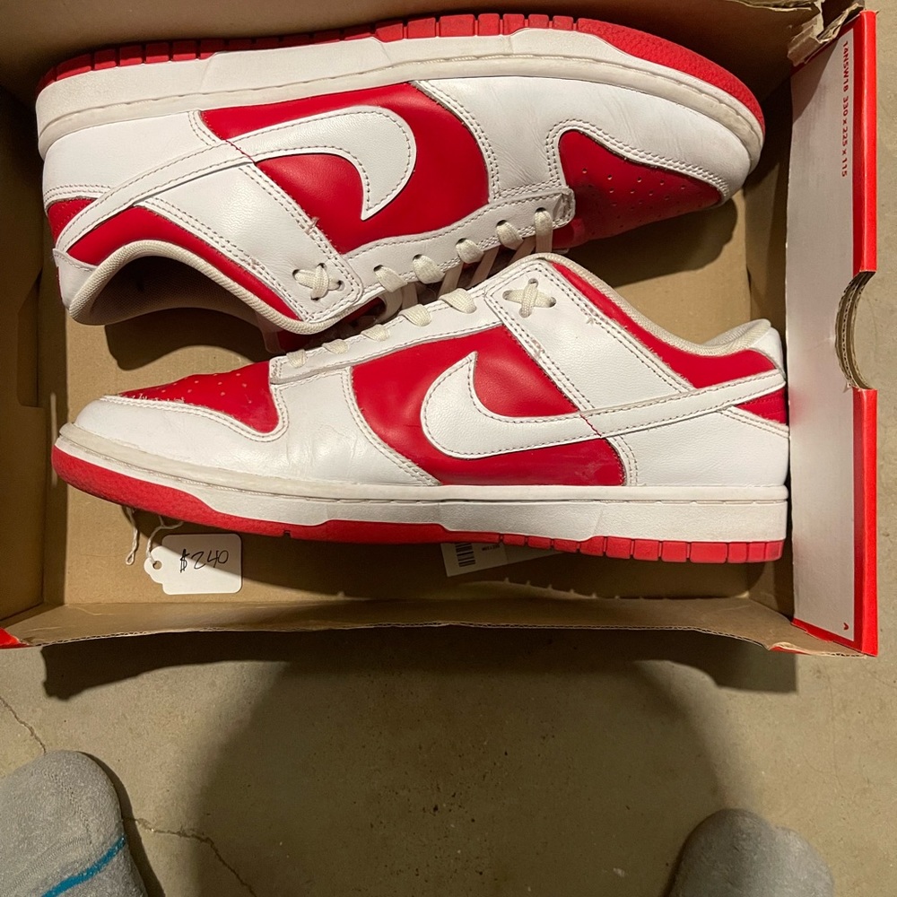 Nike dunk university red/ white